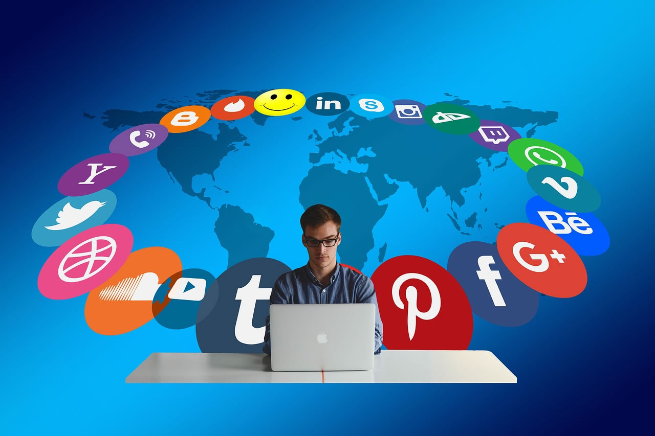 gestione-account-social